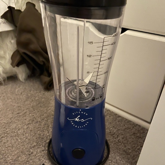 Mini Blender - Picture 2 of 2